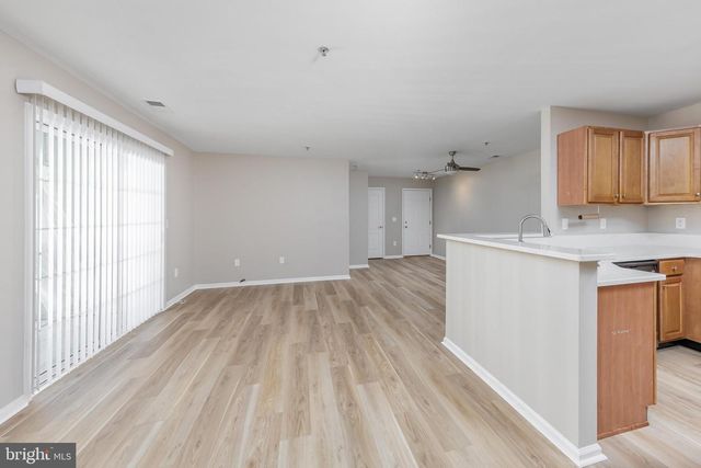 117 LIONHEART LN, West Deptford, NJ 08086