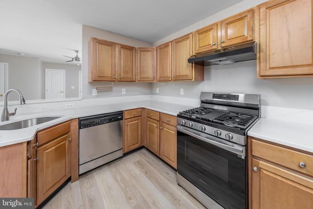 117 LIONHEART LN, West Deptford, NJ 08086