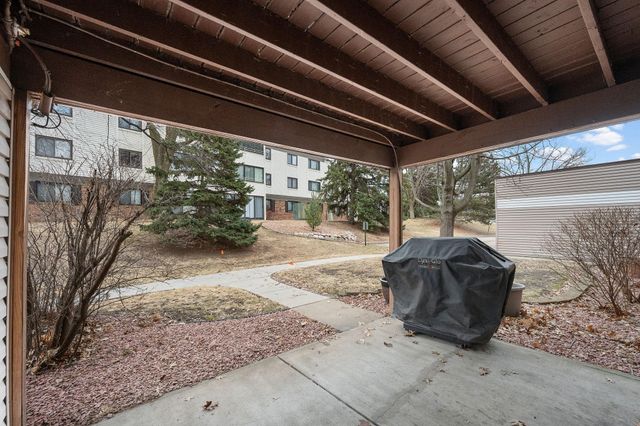 10630 Rockford Road 109, Plymouth, MN 55442