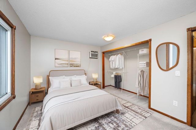 10630 Rockford Road 109, Plymouth, MN 55442