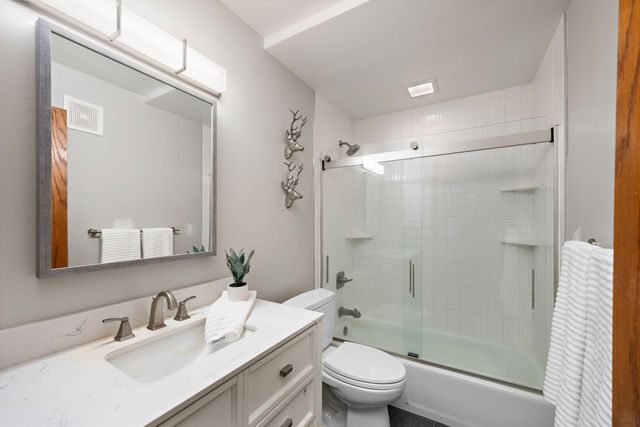 10630 Rockford Road 109, Plymouth, MN 55442