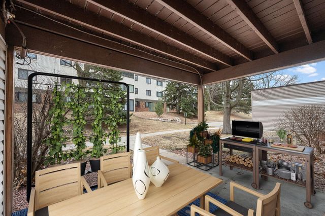 10630 Rockford Road 109, Plymouth, MN 55442