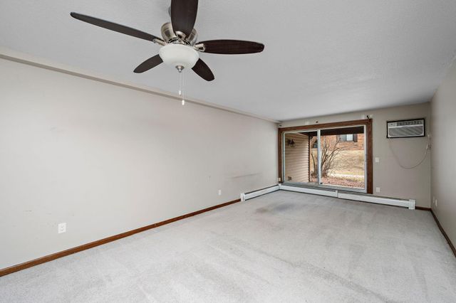 10630 Rockford Road 109, Plymouth, MN 55442