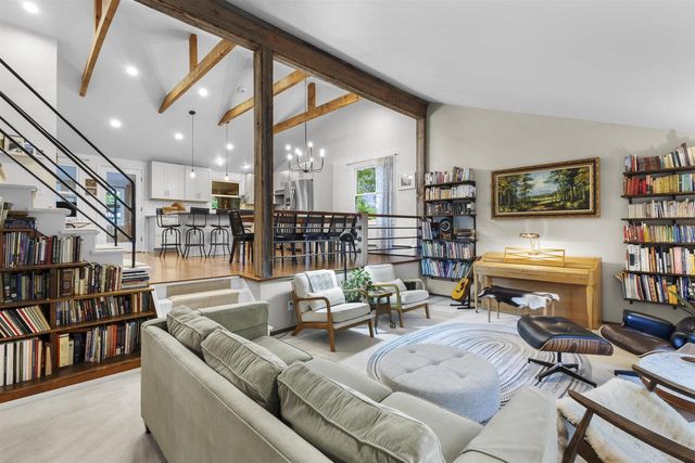 540 PINEHURST AVENUE, Green Bay, WI 54302