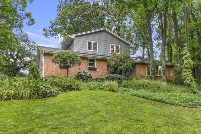 540 PINEHURST AVENUE, Green Bay, WI 54302
