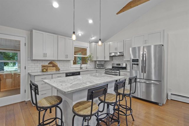 540 PINEHURST AVENUE, Green Bay, WI 54302