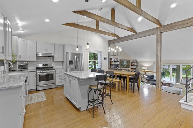 540 PINEHURST AVENUE, Green Bay, WI 54302