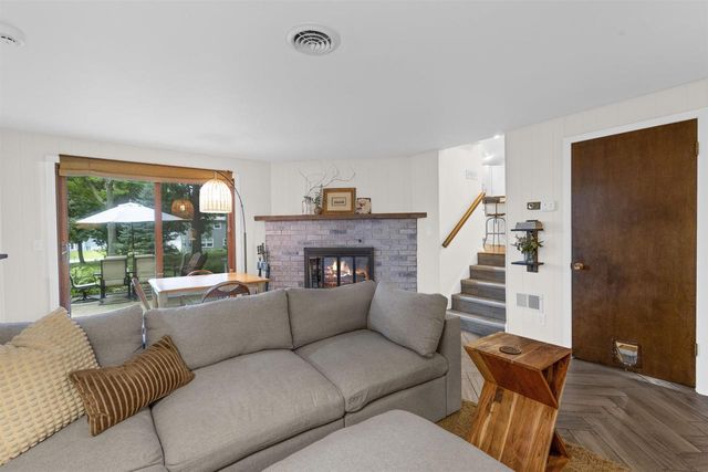 540 PINEHURST AVENUE, Green Bay, WI 54302