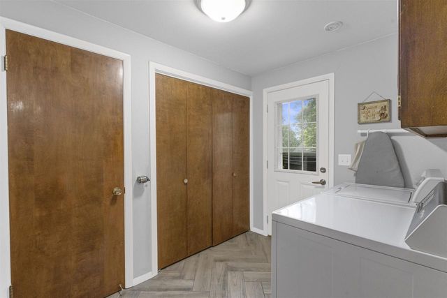 540 PINEHURST AVENUE, Green Bay, WI 54302