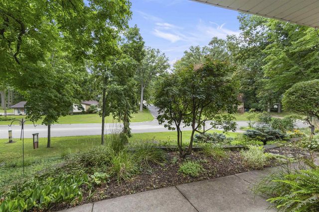 540 PINEHURST AVENUE, Green Bay, WI 54302