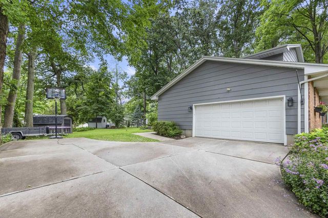 540 PINEHURST AVENUE, Green Bay, WI 54302