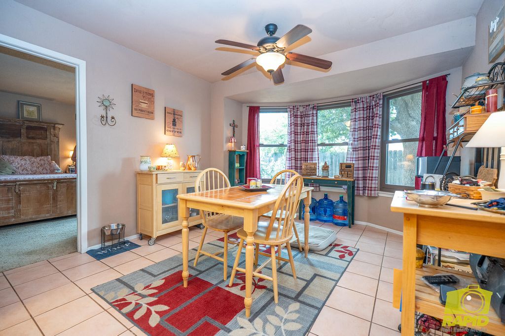 Image 15 of property listing at 6 Dellwood Drive, San Angelo, TX 76903
