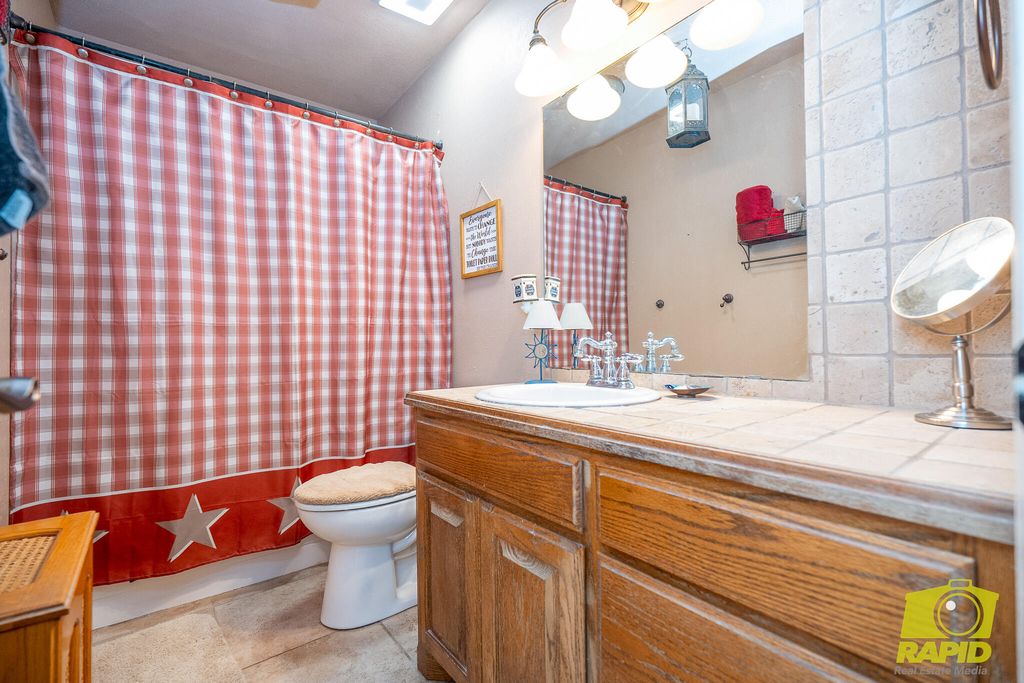 Image 24 of property listing at 6 Dellwood Drive, San Angelo, TX 76903
