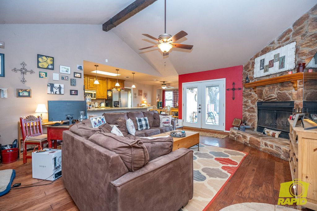 Image 7 of property listing at 6 Dellwood Drive, San Angelo, TX 76903