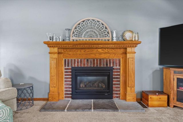 1237 Cavalier DRIVE, Waukesha, WI 53186