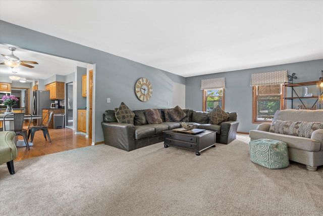 1237 Cavalier DRIVE, Waukesha, WI 53186