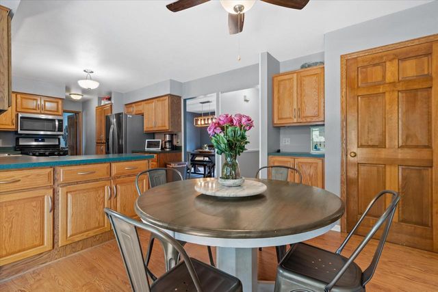 1237 Cavalier DRIVE, Waukesha, WI 53186