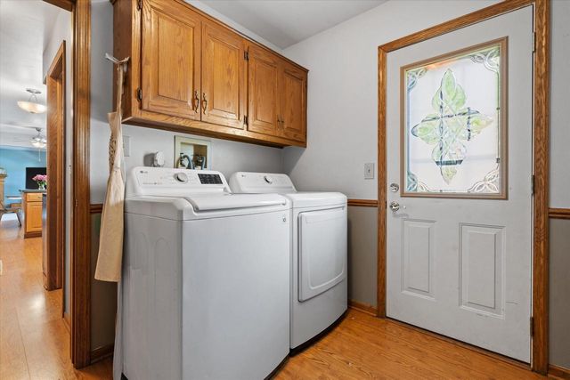 1237 Cavalier DRIVE, Waukesha, WI 53186