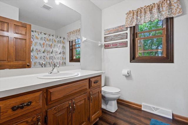 1237 Cavalier DRIVE, Waukesha, WI 53186