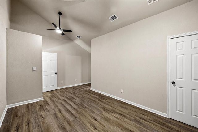 154 April Point Drive S, Conroe, TX 77356