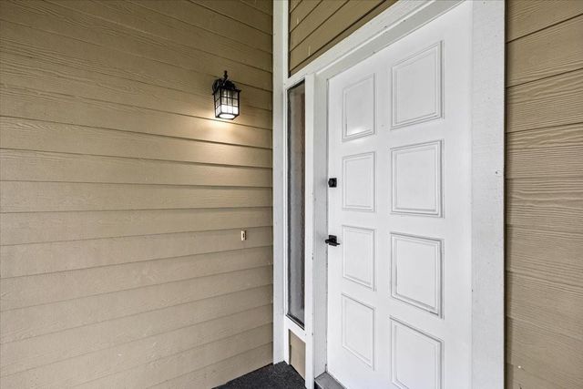 154 April Point Drive S, Conroe, TX 77356