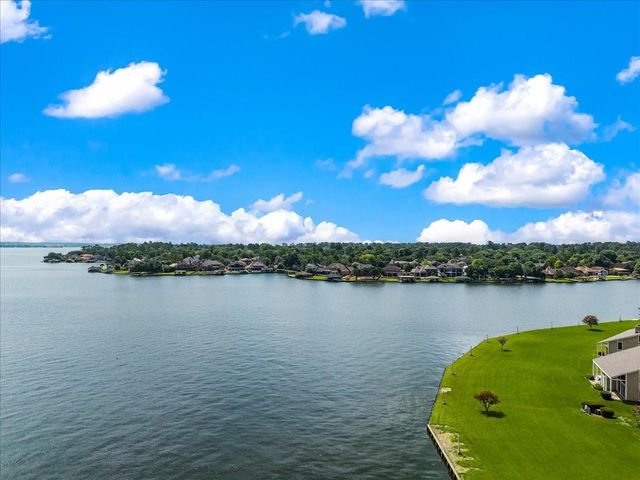 154 April Point Drive S, Conroe, TX 77356