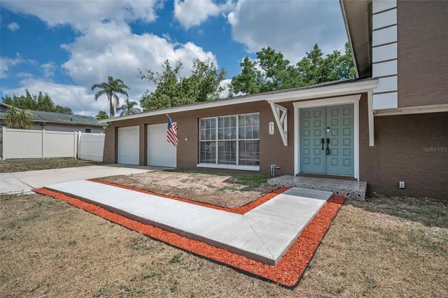 613 VALLEY HILL DRIVE, Brandon, FL 33510