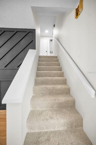 613 VALLEY HILL DRIVE, Brandon, FL 33510