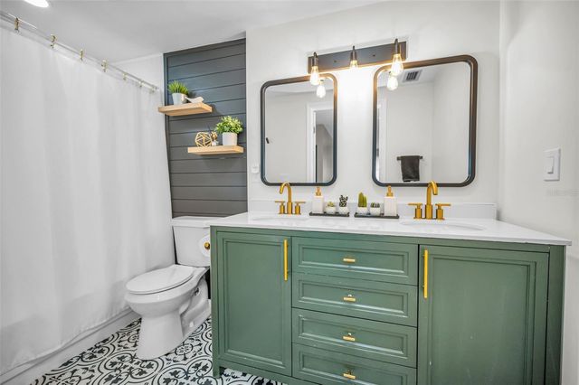 613 VALLEY HILL DRIVE, Brandon, FL 33510