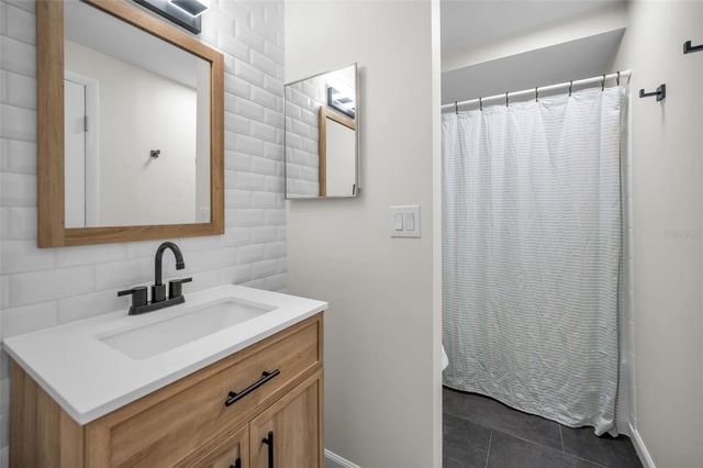 613 VALLEY HILL DRIVE, Brandon, FL 33510