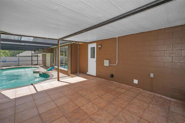 613 VALLEY HILL DRIVE, Brandon, FL 33510