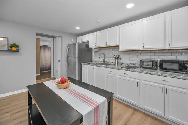 613 VALLEY HILL DRIVE, Brandon, FL 33510