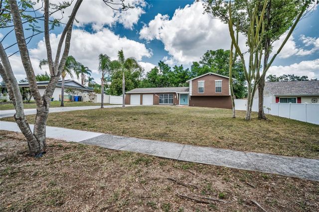613 VALLEY HILL DRIVE, Brandon, FL 33510