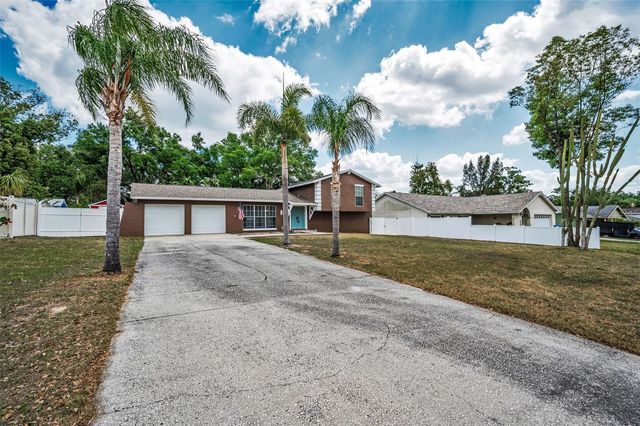 613 VALLEY HILL DRIVE, Brandon, FL 33510