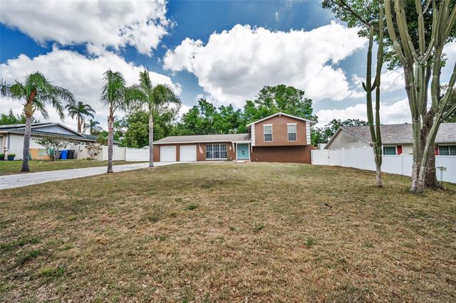 613 VALLEY HILL DRIVE, Brandon, FL 33510