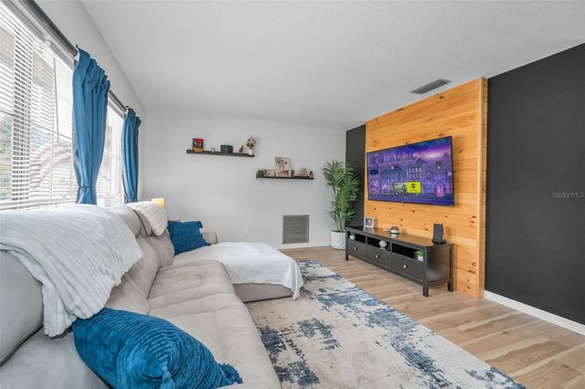 613 VALLEY HILL DRIVE, Brandon, FL 33510