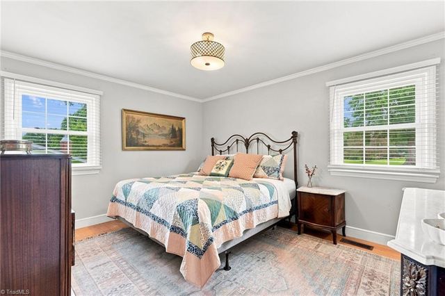 145 W Lake Road, Eden, NC 27288