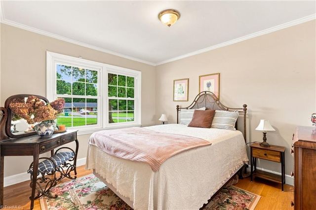 145 W Lake Road, Eden, NC 27288