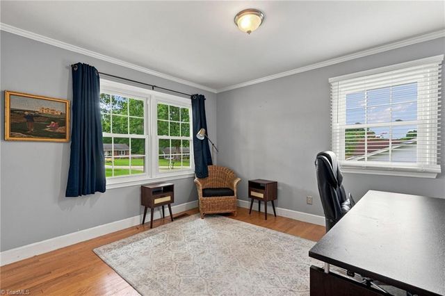 145 W Lake Road, Eden, NC 27288