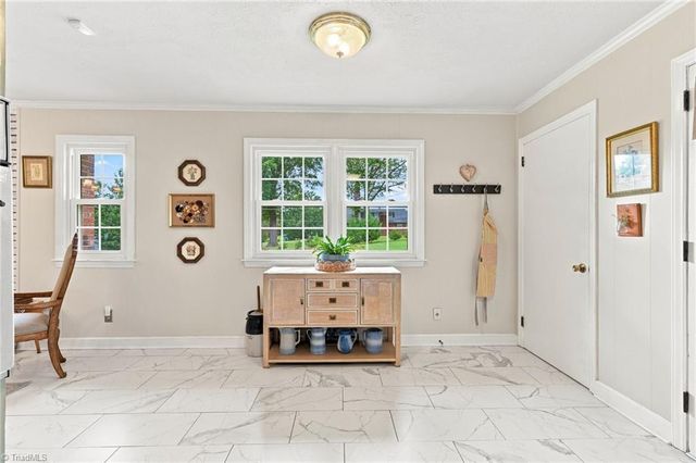 145 W Lake Road, Eden, NC 27288