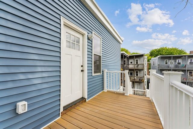 47 Brackett 3, Boston, MA 02135