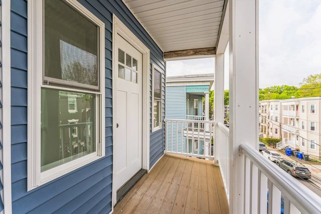 47 Brackett 3, Boston, MA 02135