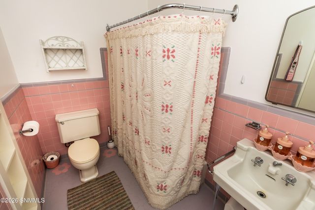 810 N Reymond Street, Las Cruces, NM 88005