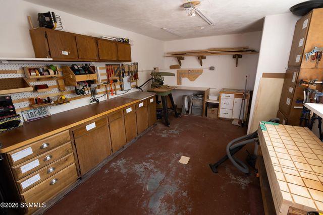 810 N Reymond Street, Las Cruces, NM 88005