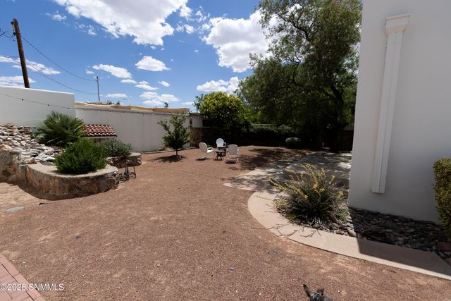 810 N Reymond Street, Las Cruces, NM 88005