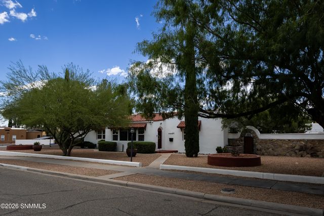 810 N Reymond Street, Las Cruces, NM 88005