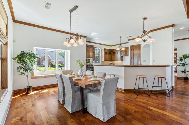 915 Glen Meadow Court, Garland, TX 75044