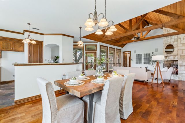 915 Glen Meadow Court, Garland, TX 75044