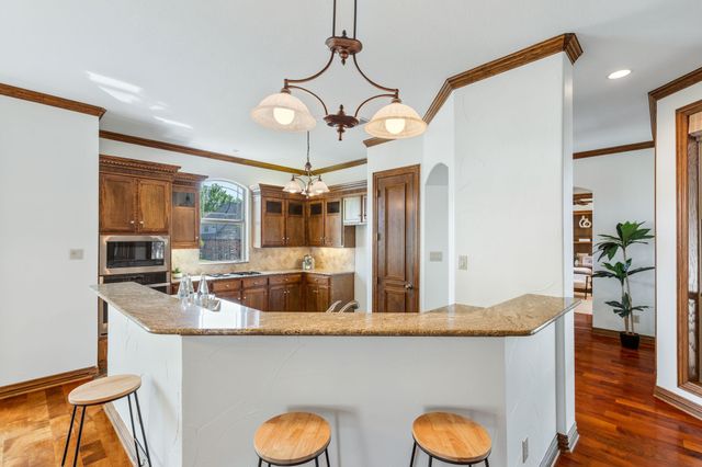 915 Glen Meadow Court, Garland, TX 75044