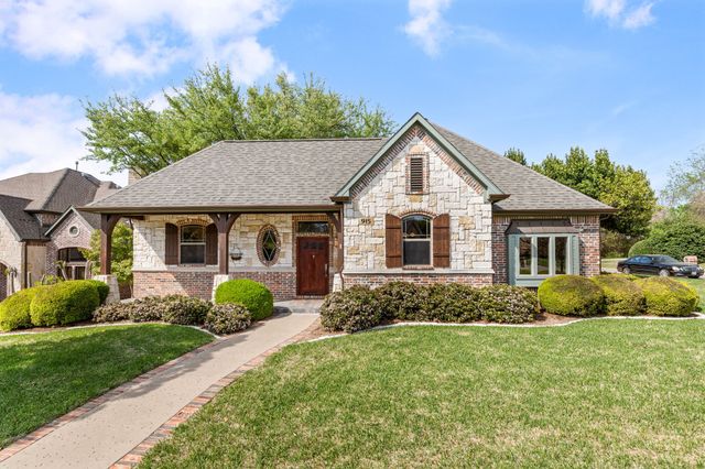 915 Glen Meadow Court, Garland, TX 75044